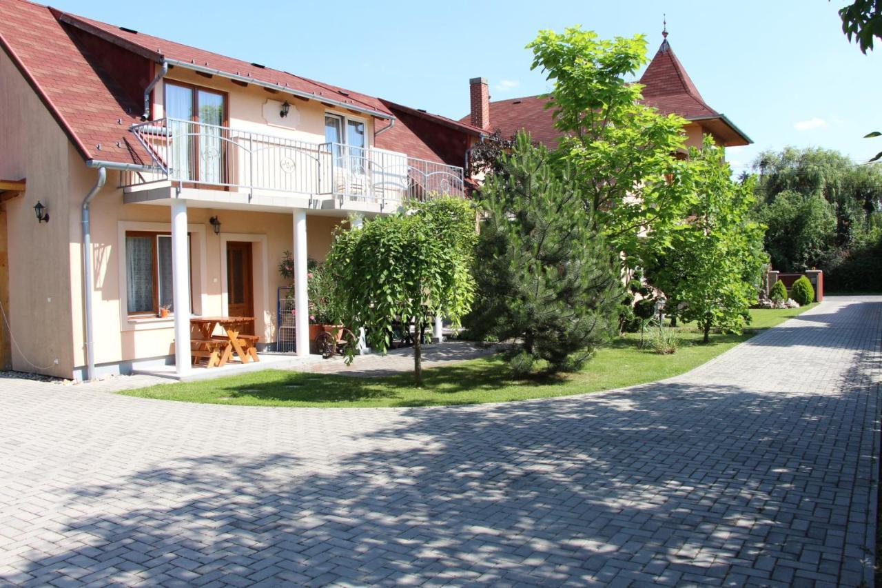 Villa Monika Keszthely Extérieur photo